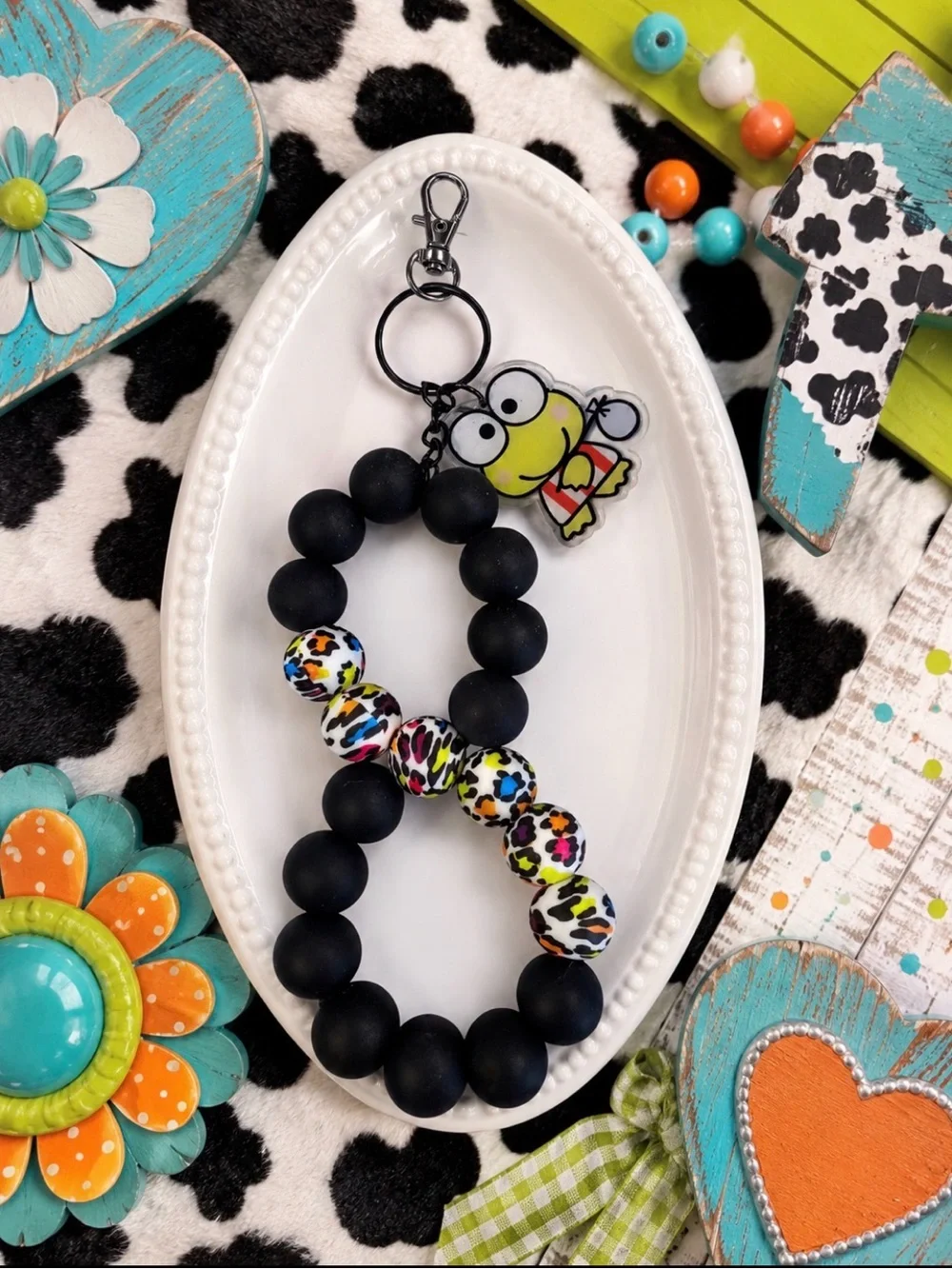 Hand Crafted Beaded Keychain with Colorful Leopard Beads and Cartoon Frog Charm